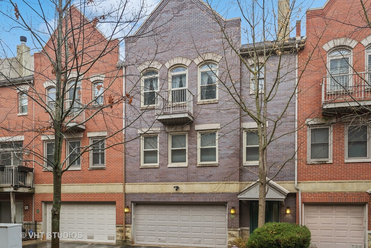 Primary Photo - 516 E 32nd St