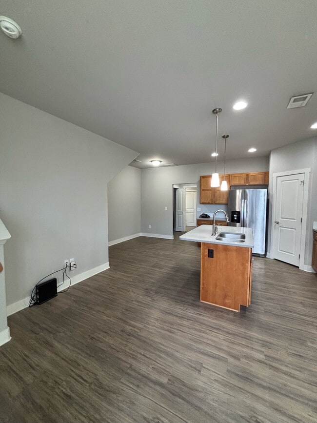 Foto del edificio - 6459 Orchard Park Dr