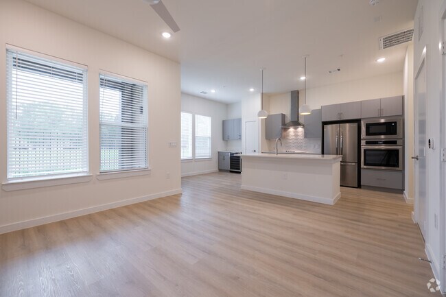 1 habitación, 1,5 baños - 812 pies cuadrados - Sala, cocina, comedor - Oasis at Magnolia