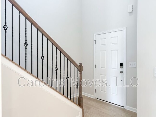 Building Photo - 19 Fennec Dr