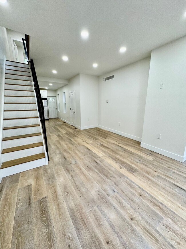 Building Photo - Recently Renovated Home in One of Philadel...