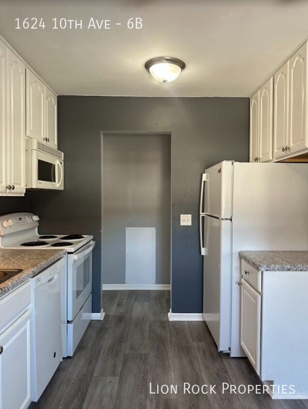 Foto principal - 1624 10th Ave