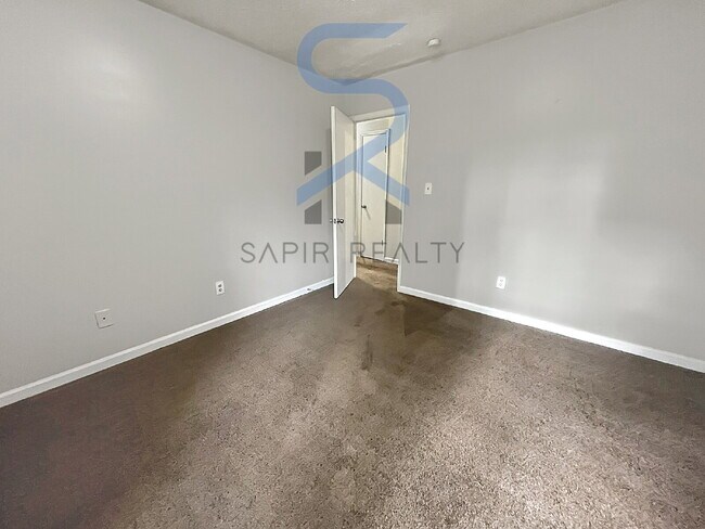 Foto del edificio - 6224 Wellington Dr