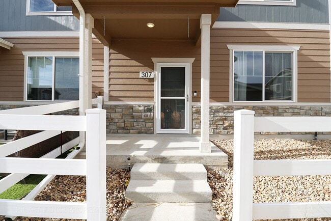 New Townhome in Downtown Johnstown - New Townhome in Downtown Johnstown