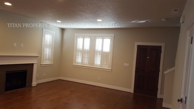 Foto del edificio - Charming 3-Bed Oasis with 2.5 Baths in Wilsonville - Perfectly Spacious at 1,530 Sq Ft!