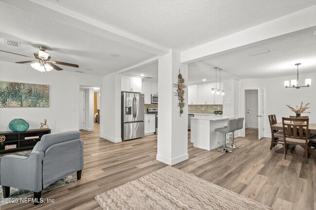 Foto del edificio - 805 Garth Ave