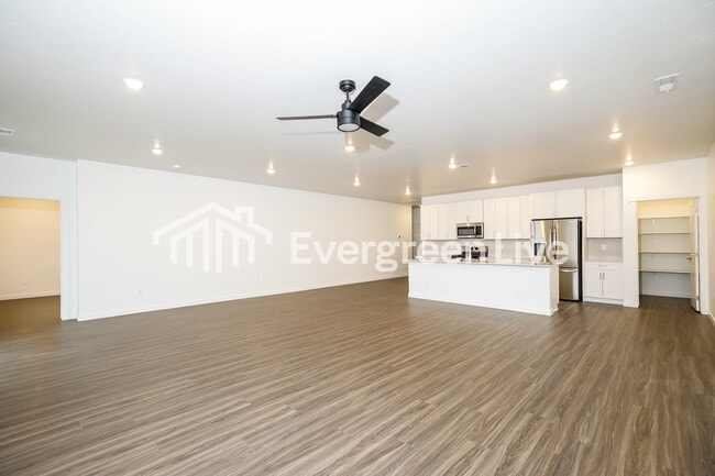 Foto del edificio - 214 Ravello St