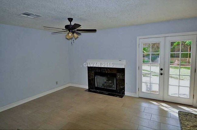 Building Photo - 1321 Desert Hills Dr