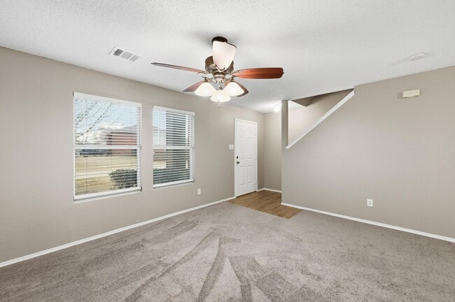 Building Photo - Huge 4 Bedroom Home in Mansfield ISD!