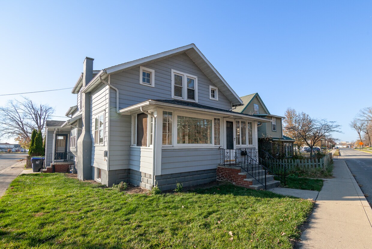 Primary Photo - 1112 Park Ave