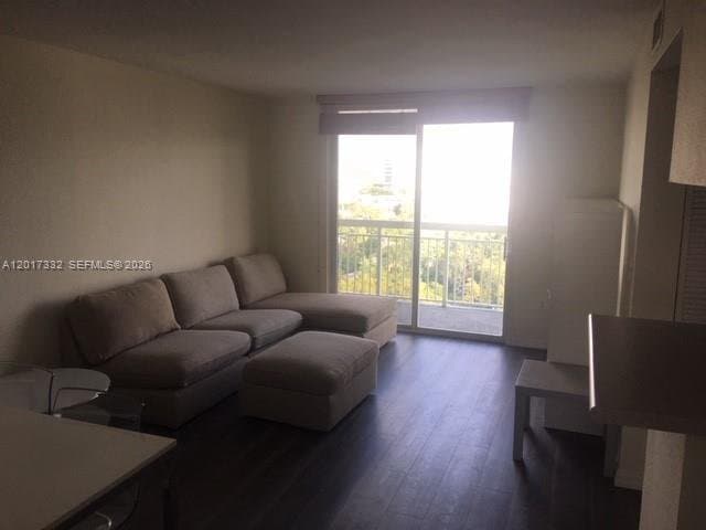 Photo - 816 NW 11th St (Miami, FL) Apartment