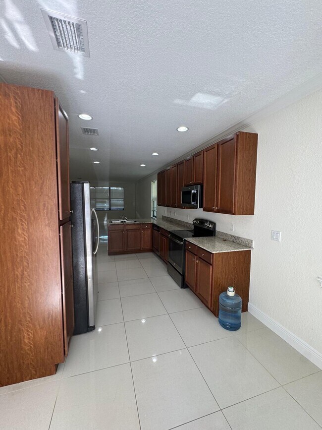 Foto del edificio - 2723 NE 14th St