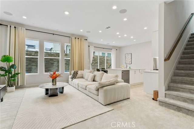 Building Photo - 181 Pin Ln