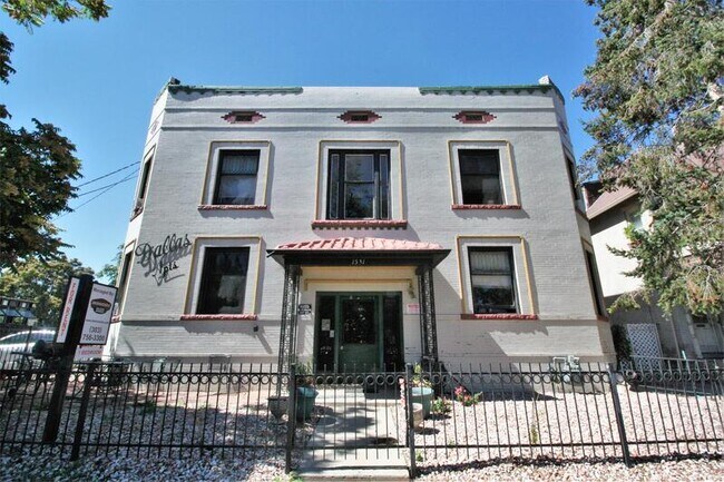Foto del edificio - 1531 North Washington Street