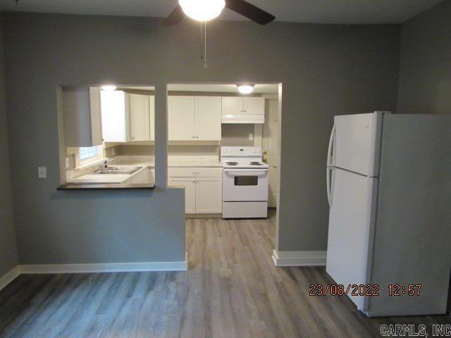 Building Photo - 521 Grove St