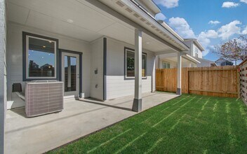 Building Photo - 3120 Moontide Ln