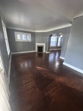 Building Photo - 3816 Archwood Ave
