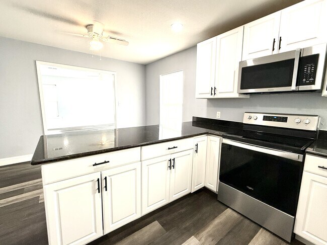 Foto del edificio - 1222 Hargrove St