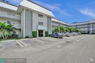 Building Photo - 3000 Riverside Dr