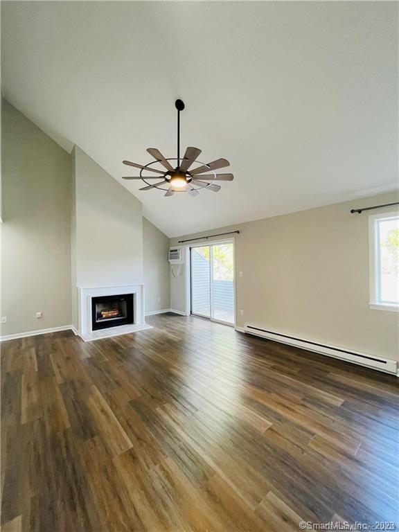 Primary Photo - 187 Lovers Ln