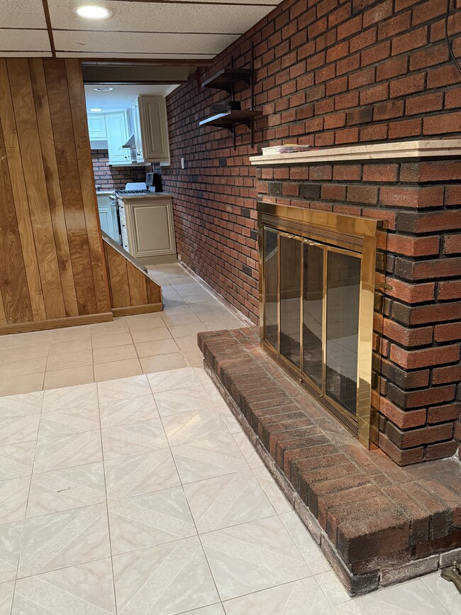 Foto del edificio - 458 Midland Ave