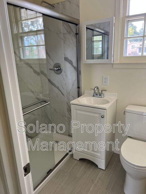 Foto del edificio - 132 Calhoun St