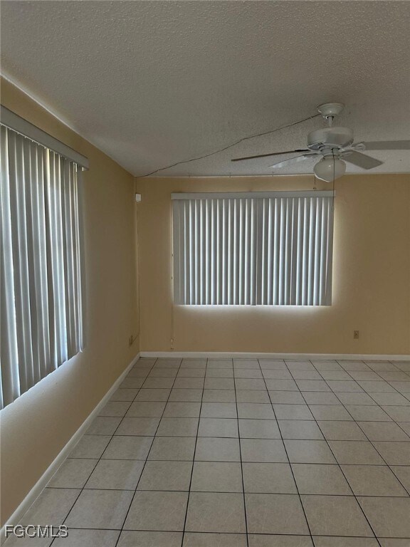 Building Photo - 4824 Lucaya Dr