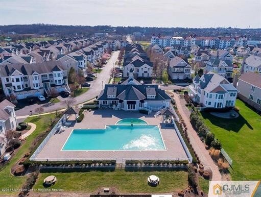 Primary Photo - 6 S Shore Dr