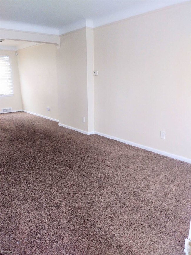 Building Photo - 2 br, 1 bath Condo - 3727 Oakman Blvd