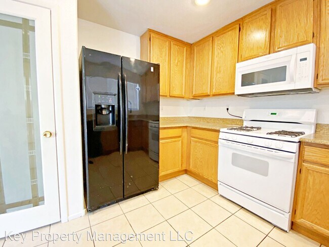 Building Photo - 5 br, 3 bath House - 10140 Nolinas St