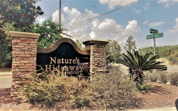 Building Photo - 6094 Maggies Cir