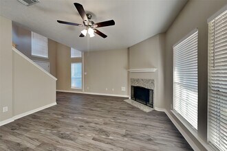 Building Photo - 15142 Red Cedar Cove Ln