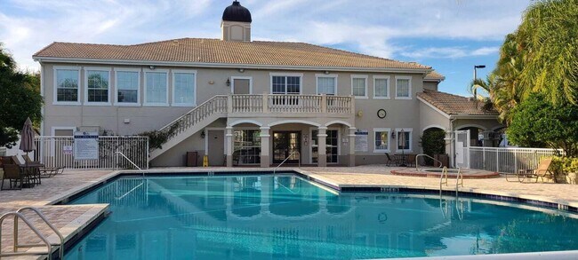 Foto del edificio - 108 SW Peacock Blvd