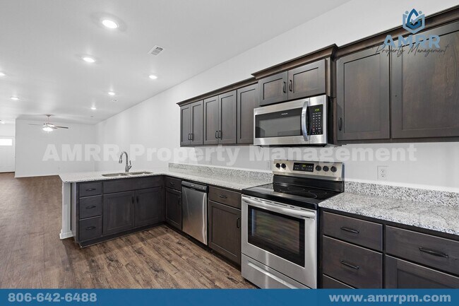 Building Photo - Beautiful 3-Bedroom House – A Place to Cal...