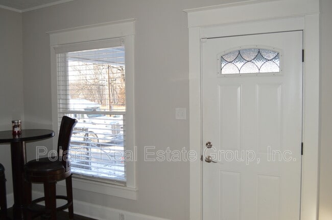 Building Photo - 931 E Raymond St