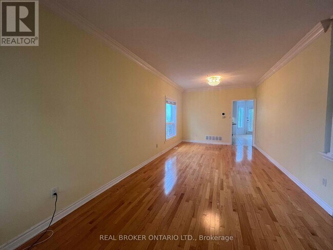 Photo du bâtiment - 36 Stonebridge Blvd