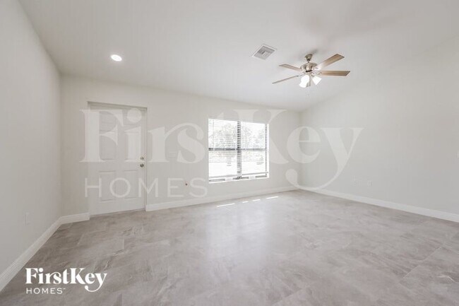 Foto del edificio - 3200 SE 5th St