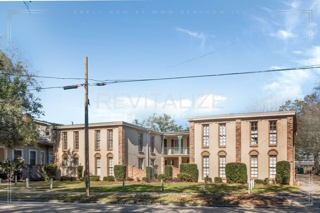 Building Photo - 1504 Dauphin St