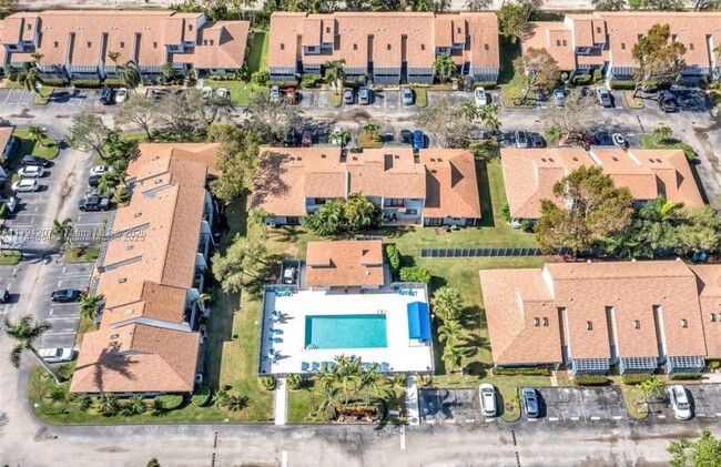 Foto del edificio - 1626 N 15th Ave