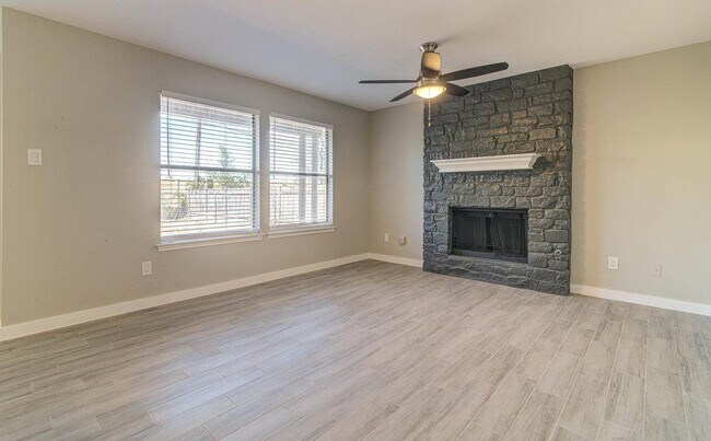 Building Photo - 1205 Gregory Ln