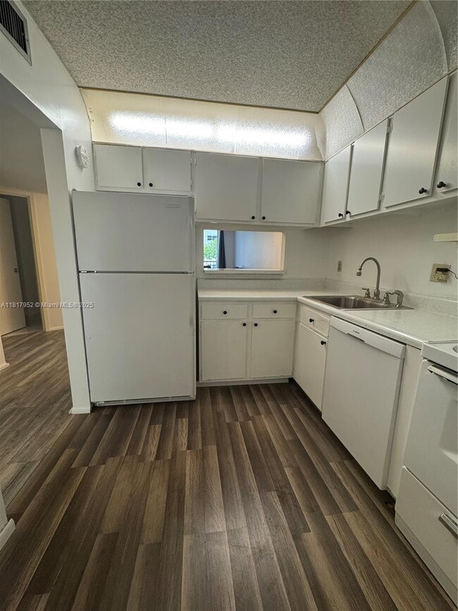 Photo - 5300 NE 24th Terrace Apartment