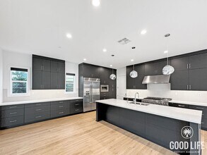 Building Photo - 191 Bear Leaf