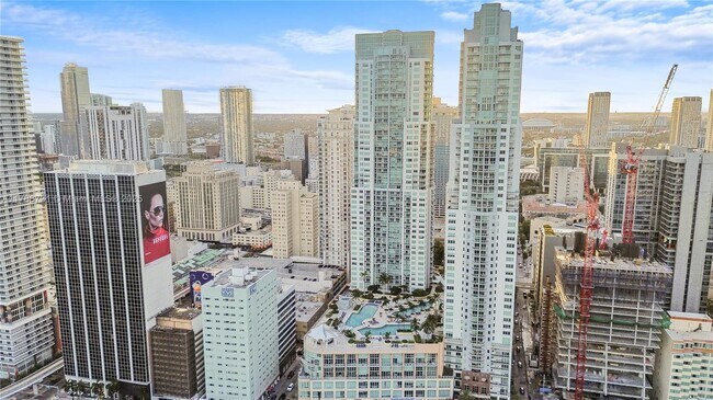 Foto del edificio - 253 NE 2nd St