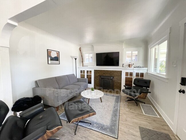 Foto del edificio - 157 Kensington Ave