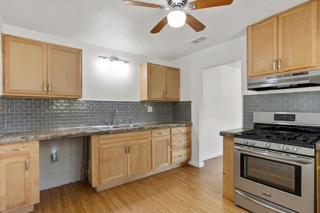 Building Photo - 1801 Travis Heights Blvd