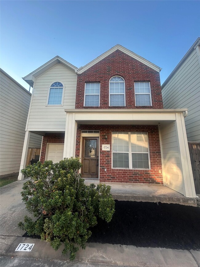 Building Photo - 1724 Aden Mist Dr
