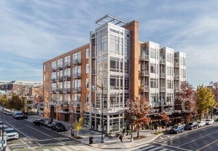 Building Photo - 1390 V St NW