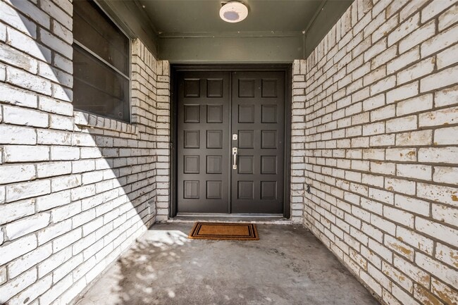 Foto del edificio - 29410 Binefield St