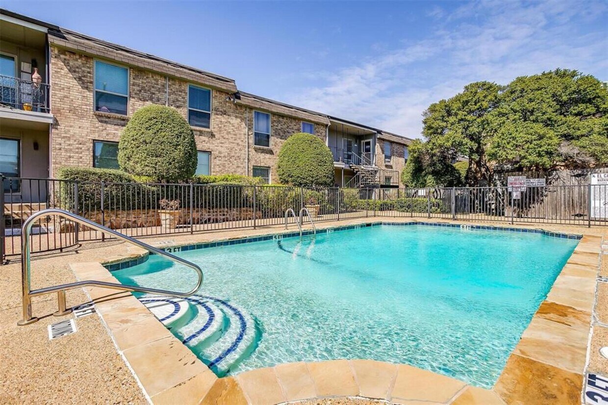 10216 Regal Oaks Dr Unit A.1347609, Dallas, TX 75230 Apartment for