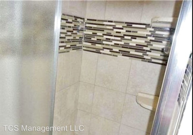 Foto del edificio - 1 br, 1 bath House - 1028 Coates Street #5